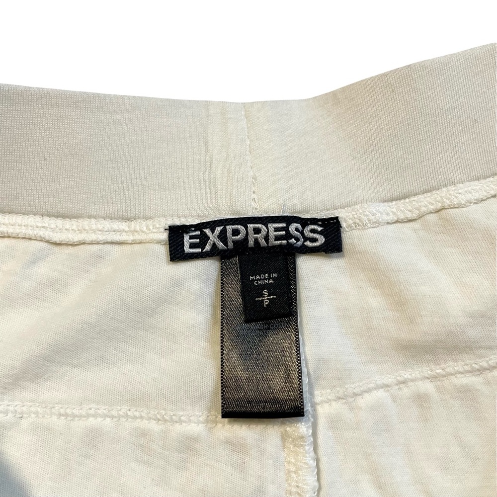 Express Ivory Lace High Waist Shorts Size Small - Picture 4 of 6